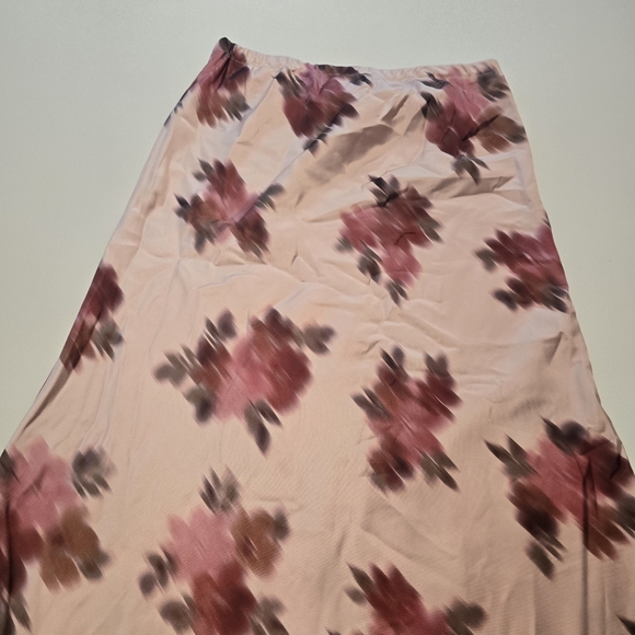 WEWOREWHAT Slip Skirt In Blush Pink Floral Size 6 - Picture 10 of 13